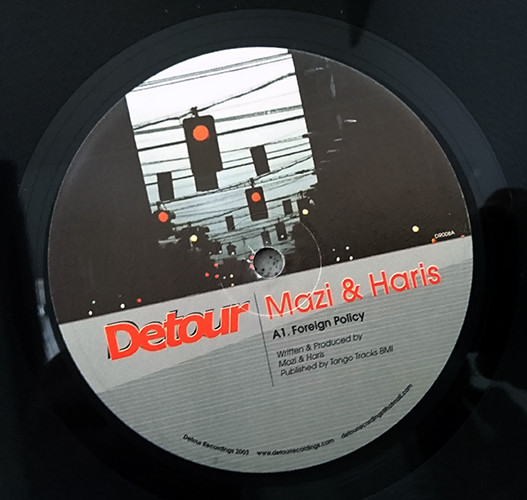 Mazi Namvar - Foreign Policy (2003) - Image 2