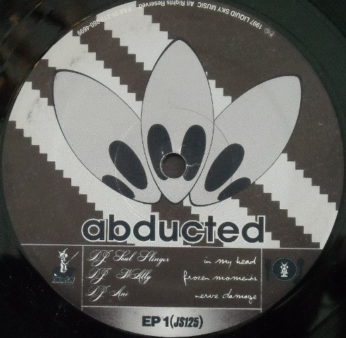 Various - Abducted (1997)
