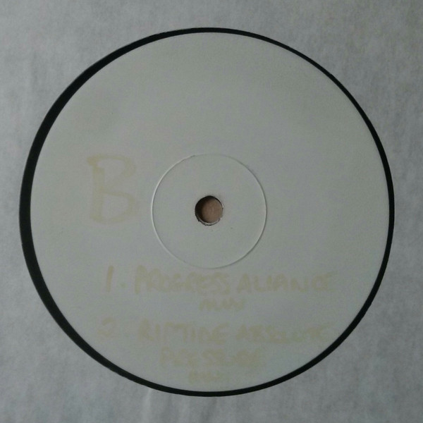Coco & Stonebridge - The Beach (2000) - Image 6