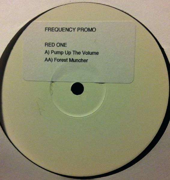 Red One - Pump Up The Volume / Forest Muncher (2005)